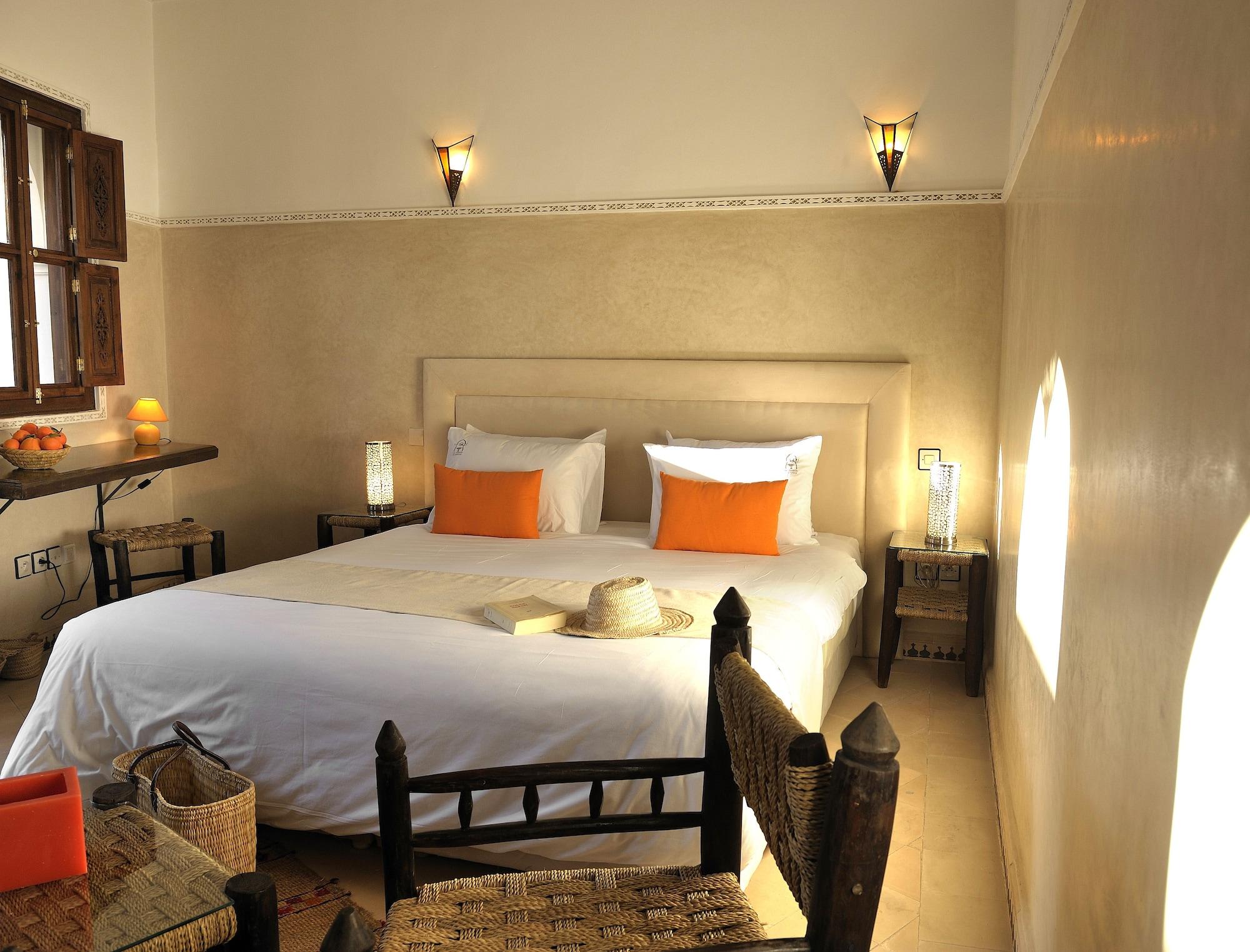 Riad Le Jardin D'Abdou Marrákes Kültér fotó A bedroom in a Moroccan riad